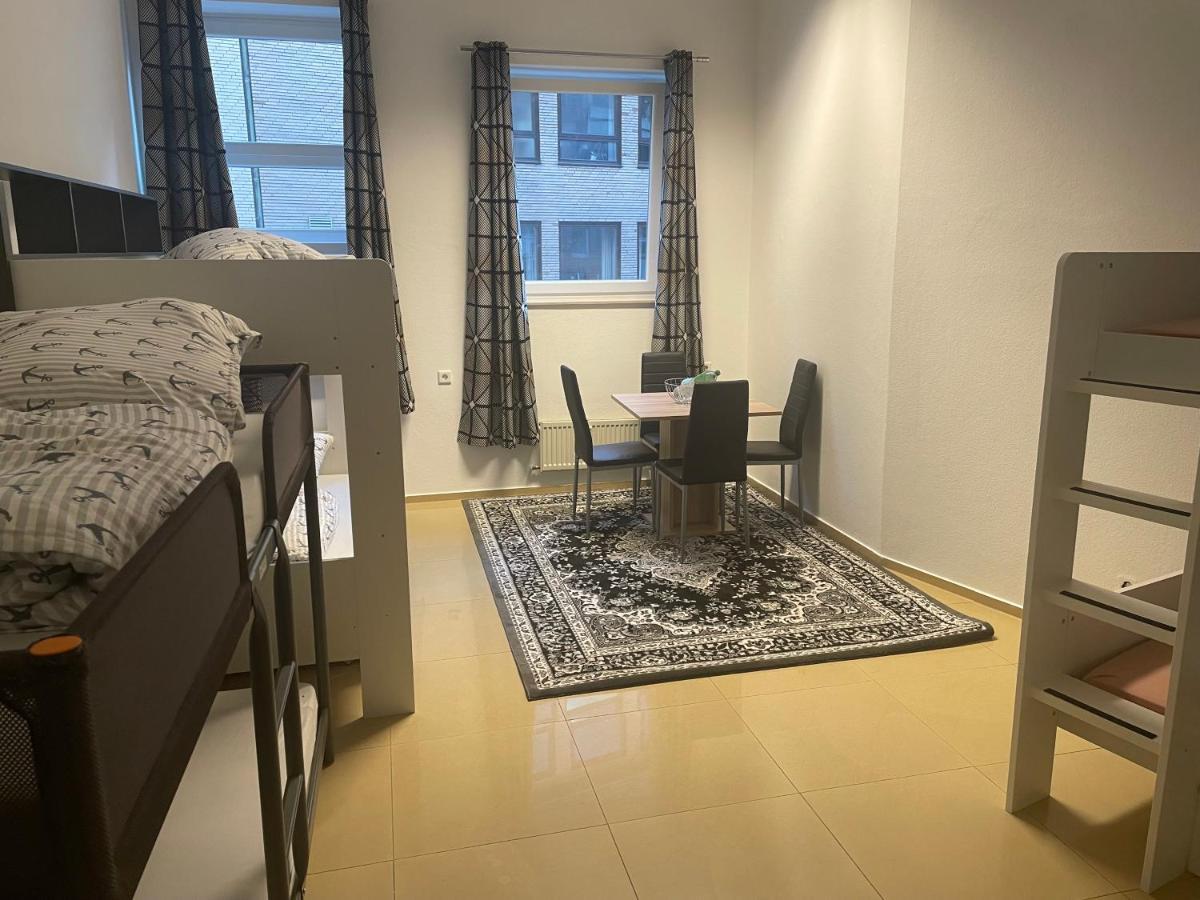 Cityapartment Bei Hauptbahnhof Hostel